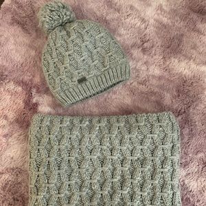 Beanie and Neck Warmer Set - Furtalk